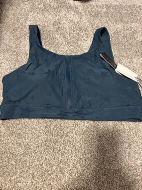 NWT Mono B Seeing Stars Zip Front Sports Bra
